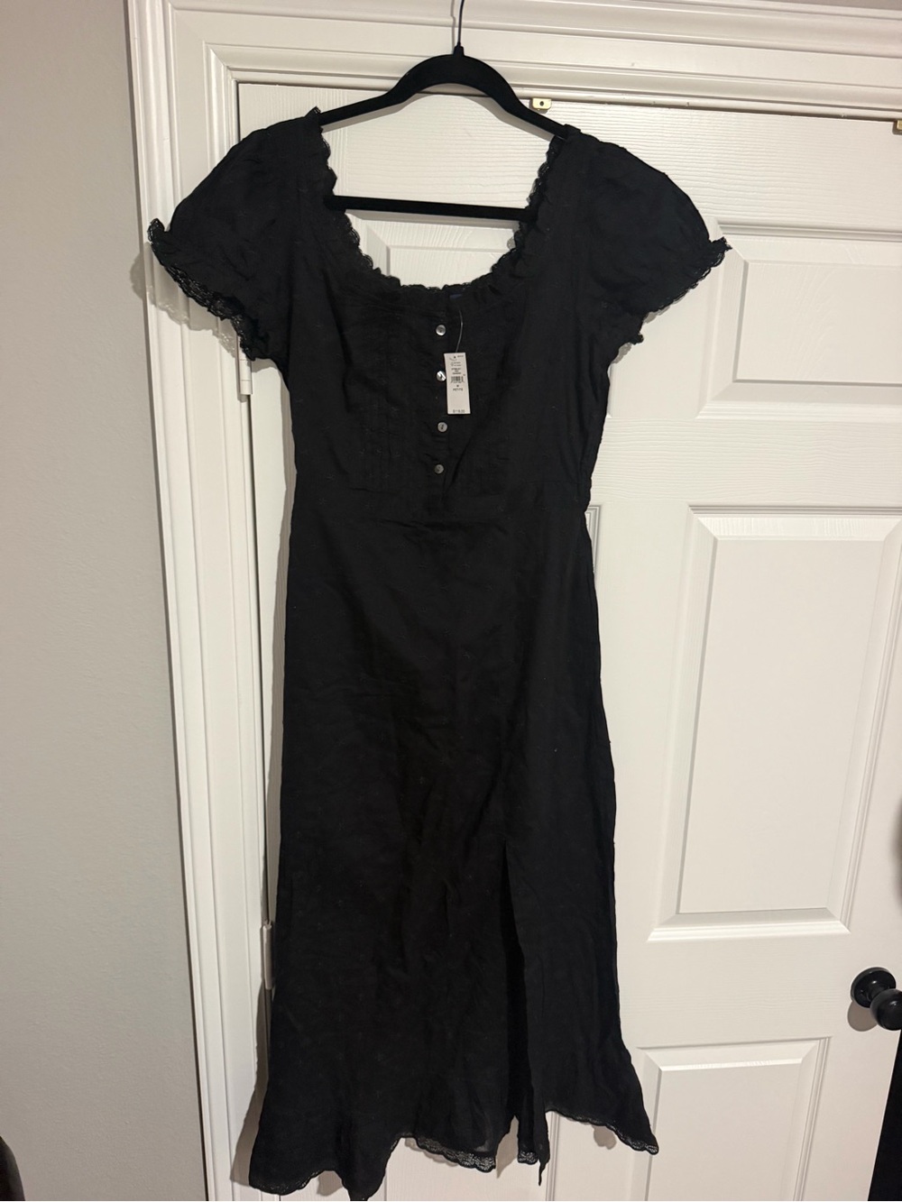 Embroidered Puff Sleeve Maxi Dress